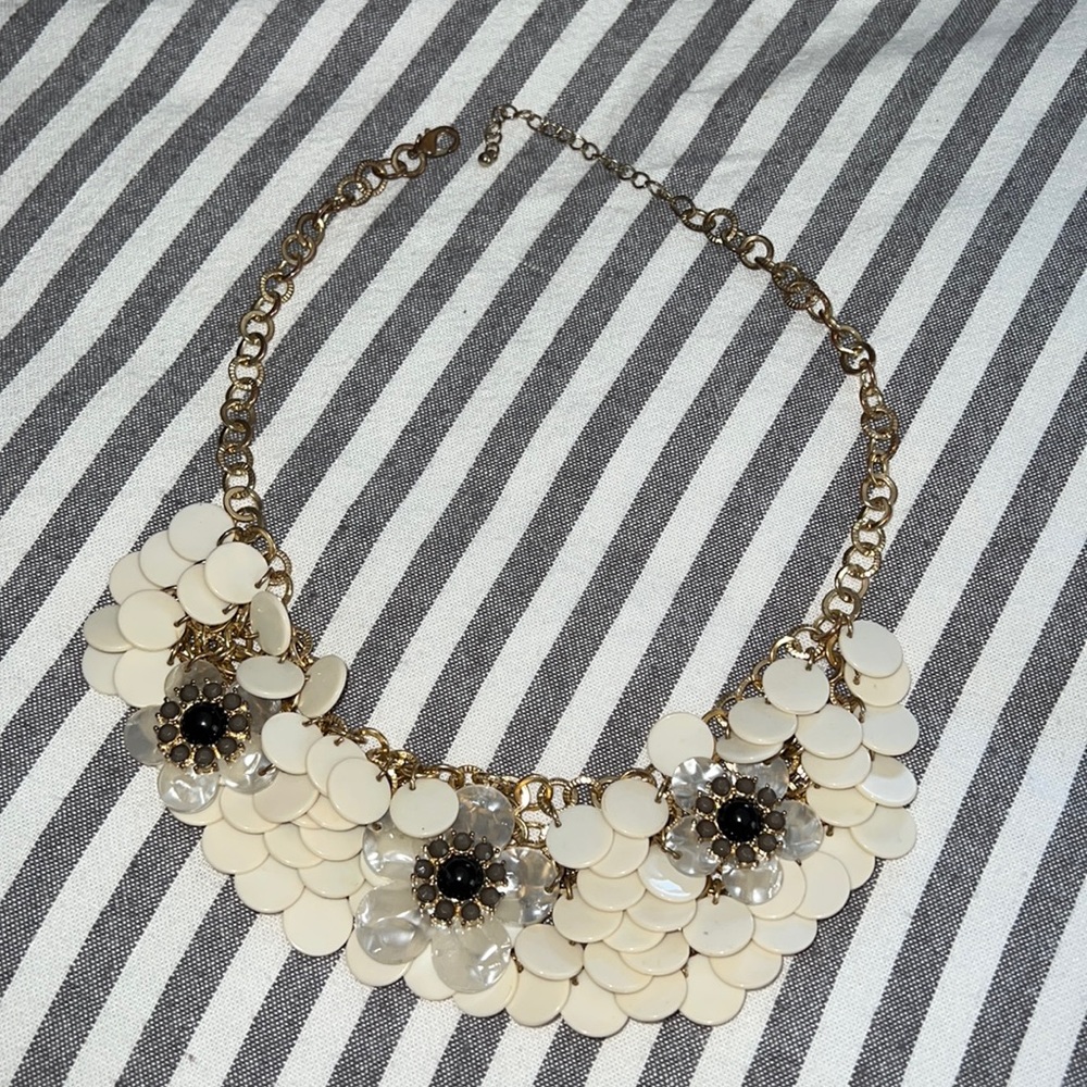 White Flower Necklace